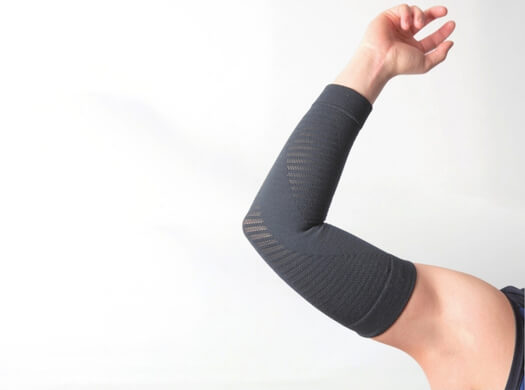 ブレイスレボ投球サポーターの装着イメージの写真